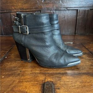 BADDIE! Black booties with silver hardware